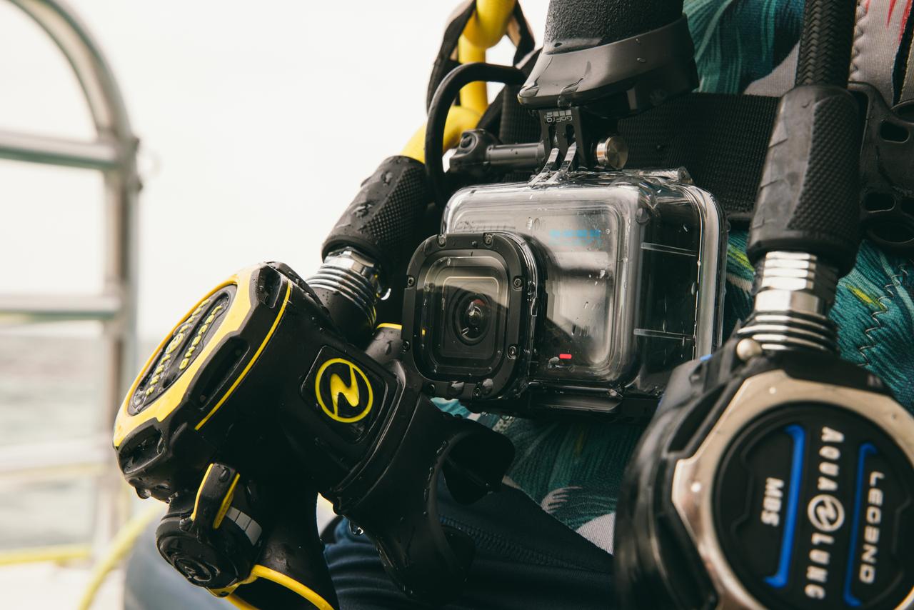 Protective Housing (Waterproof Dive + Camera Protection)